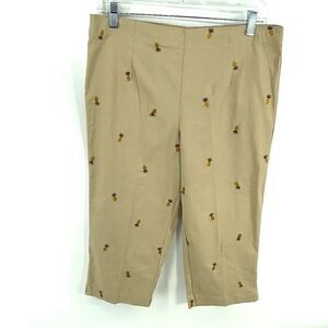 Pineapple embroidered Capri pants khakis White Stag 10 high waist flat front EUC